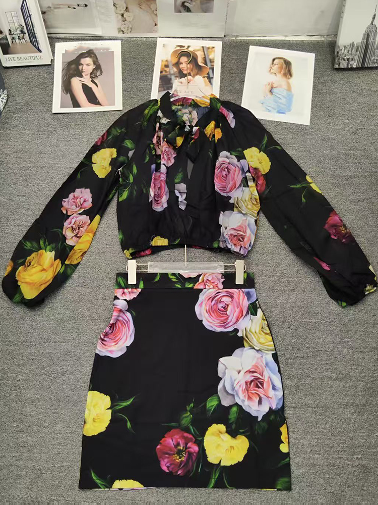 Retro flower print long-sleeve - огляд і ціна Romper Floral Print