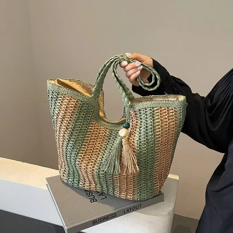 Striped woven straw tote bag f - огляд і ціна Tote Bag Beach