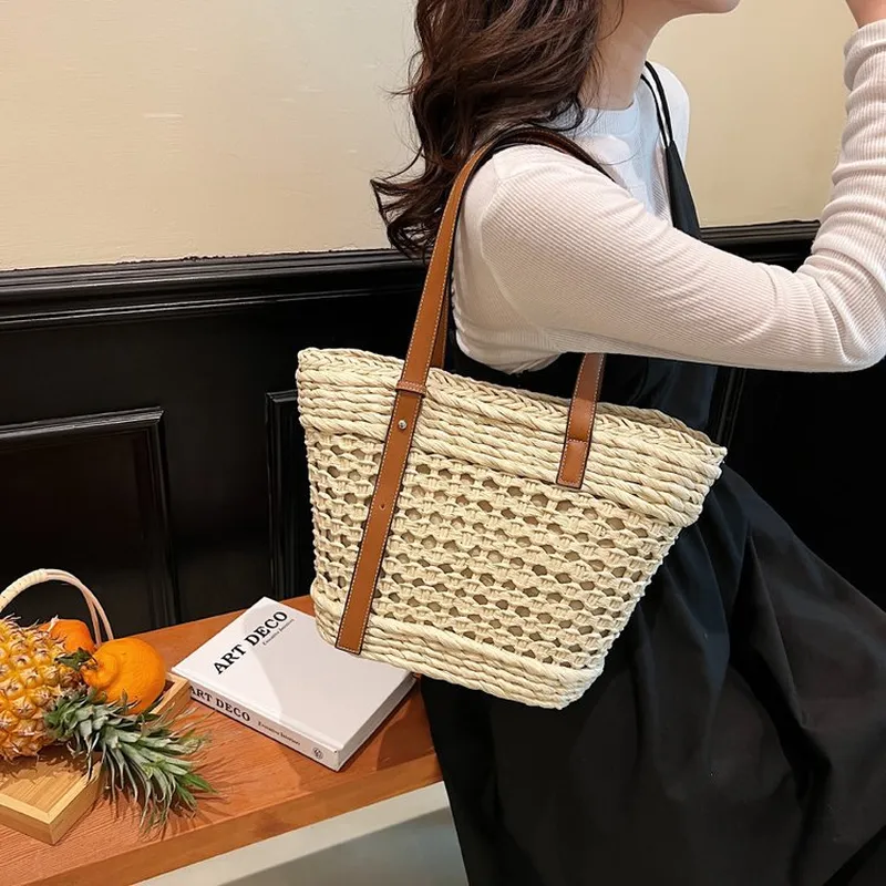 Large capacity seaside vacatio - огляд і ціна Tote Bag Beach