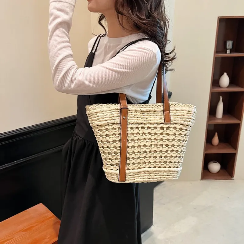 Large capacity seaside vacatio - огляд і ціна Tote Bag Beach
