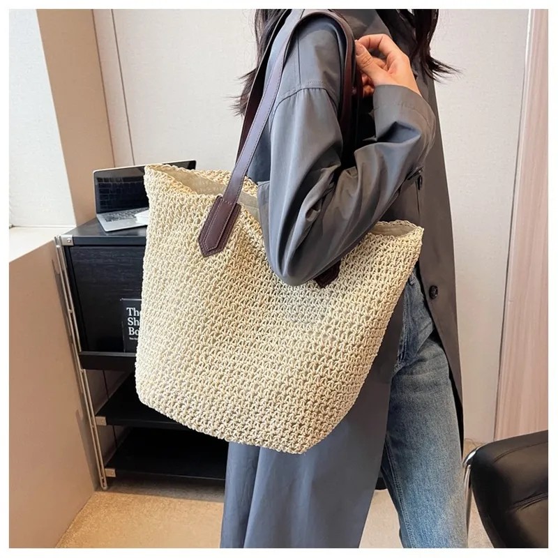 Women's handwoven straw tote b - огляд і ціна Tote Bag Beach