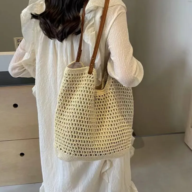 Women's hand-woven straw tote  - огляд і ціна Tote Bag Beach